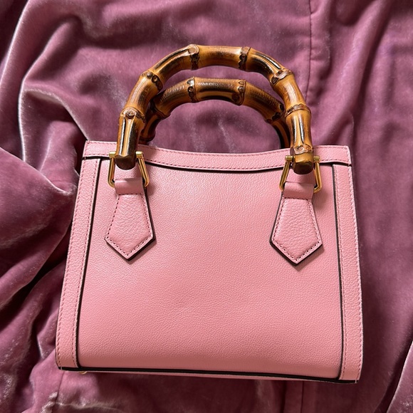 ✨ NWOT GUCCI Diana mini tote bag - Picture 14 of 17